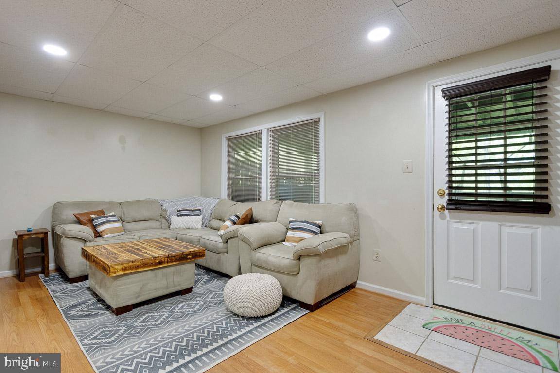 5582 Talbot COURT