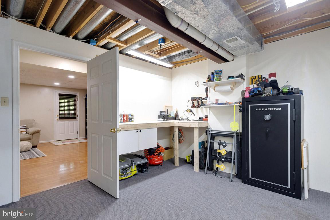 5582 Talbot COURT