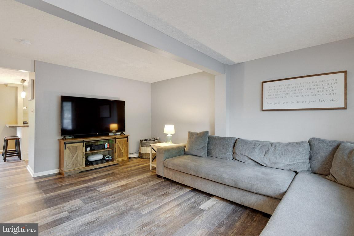 5582 Talbot COURT