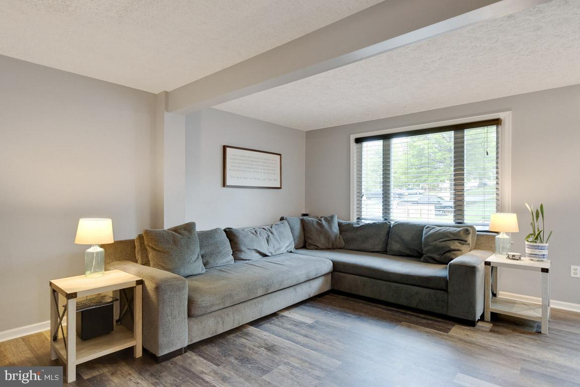 5582 Talbot COURT