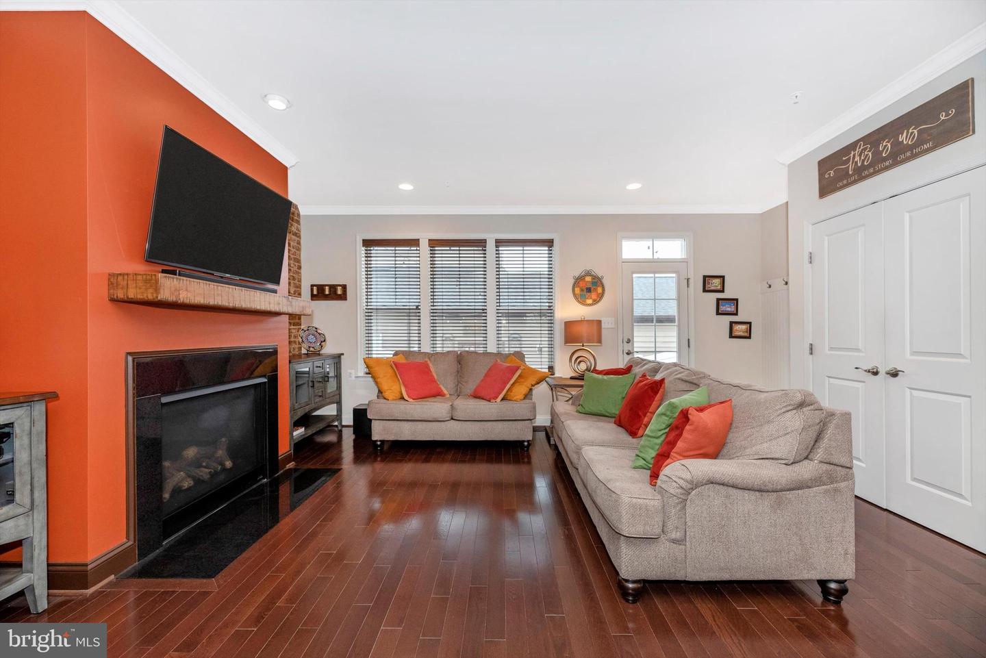 1014 Lindley ROAD