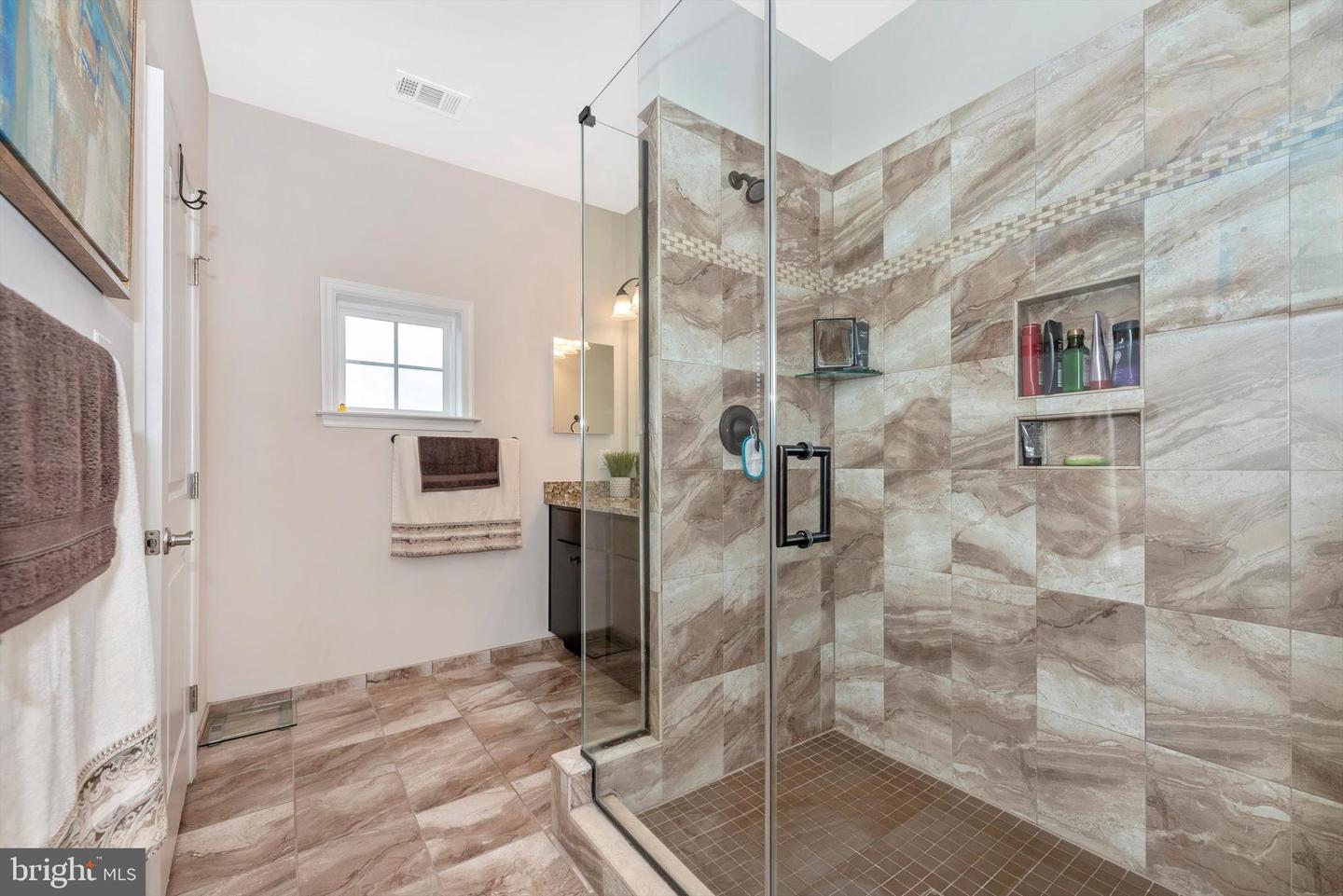 1014 Lindley ROAD