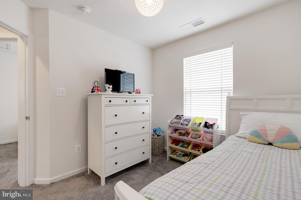 6346 Walcott LANE