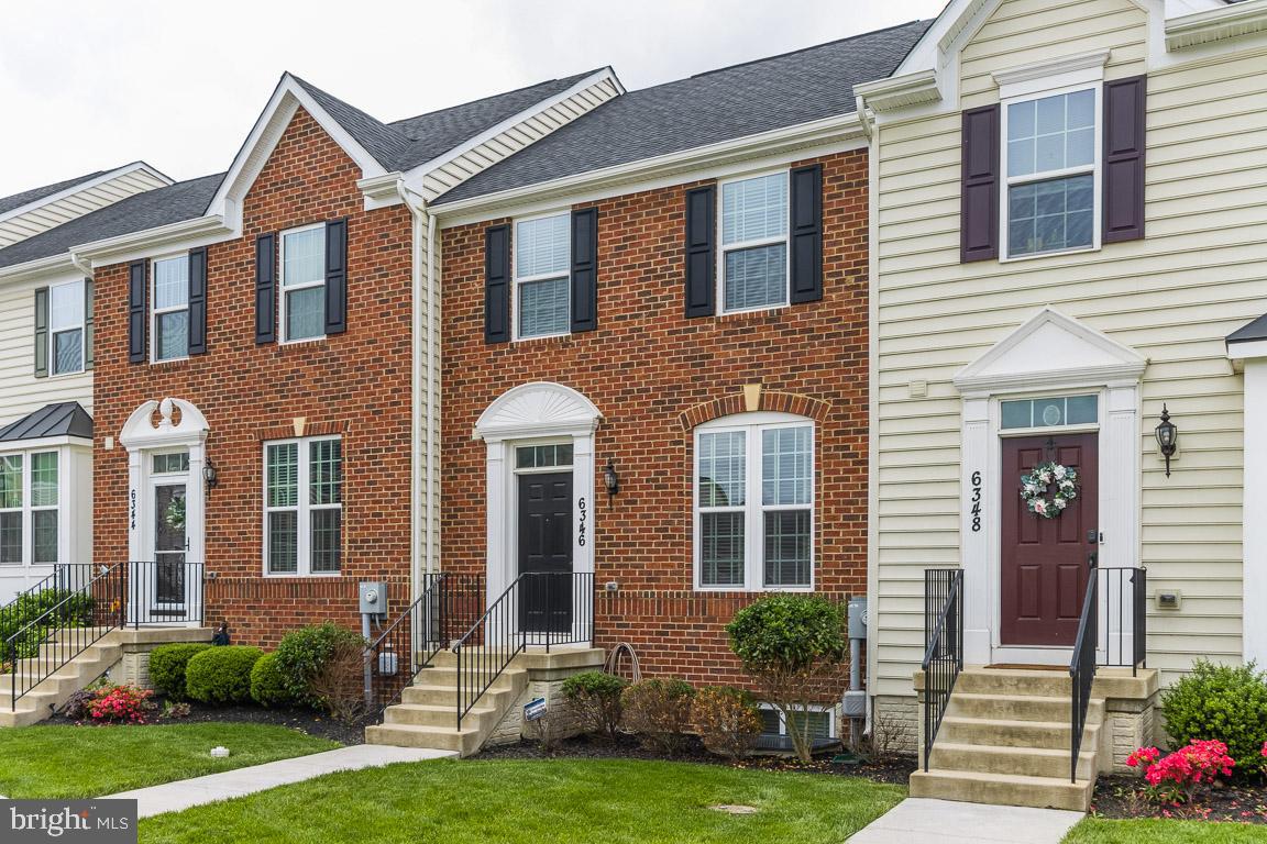 6346 Walcott LANE
