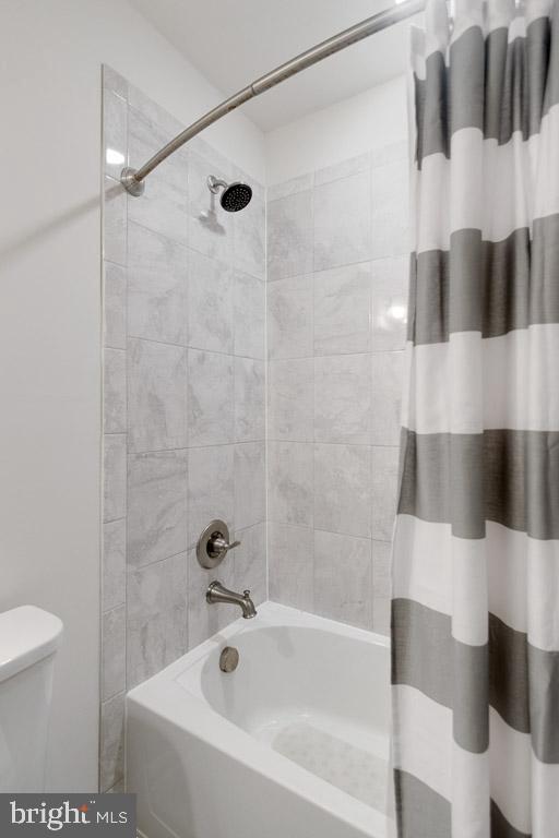 6346 Walcott LANE