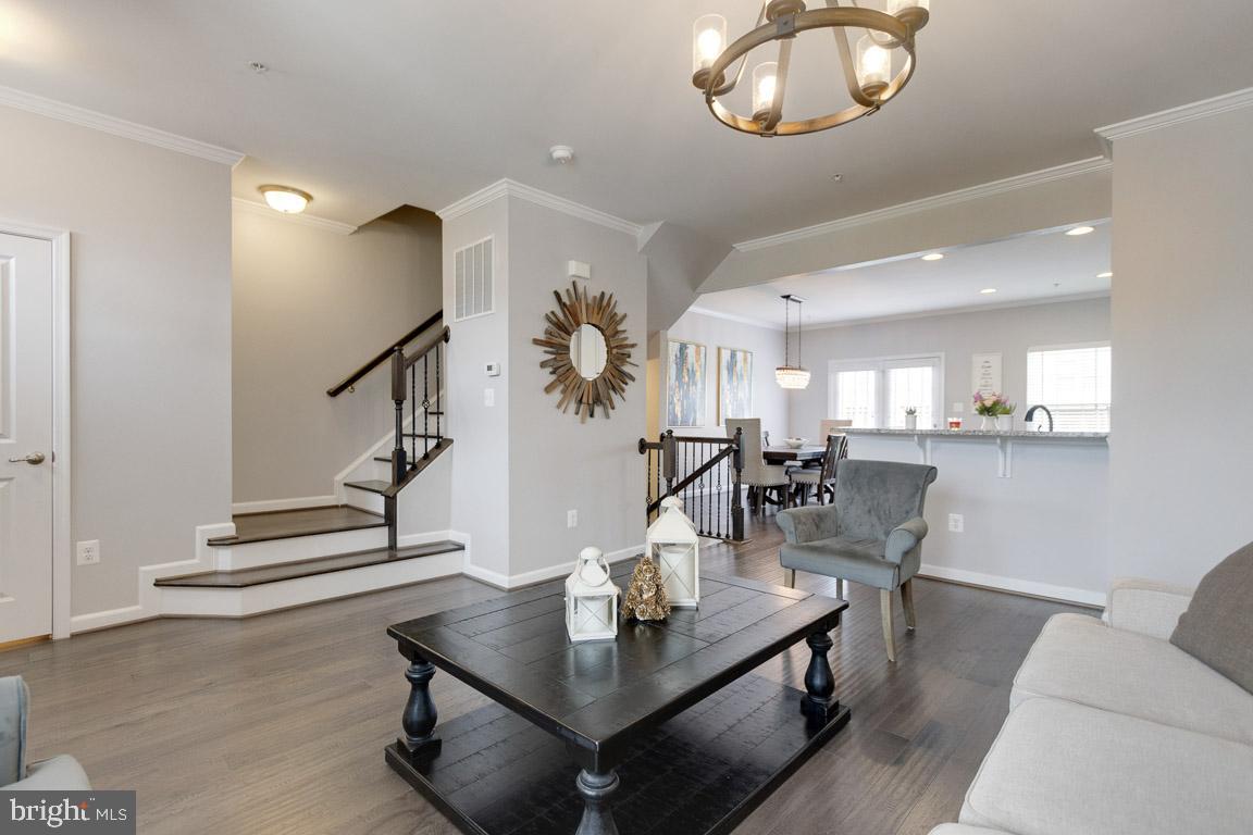 6346 Walcott LANE