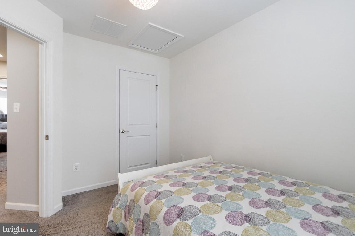 6346 Walcott LANE