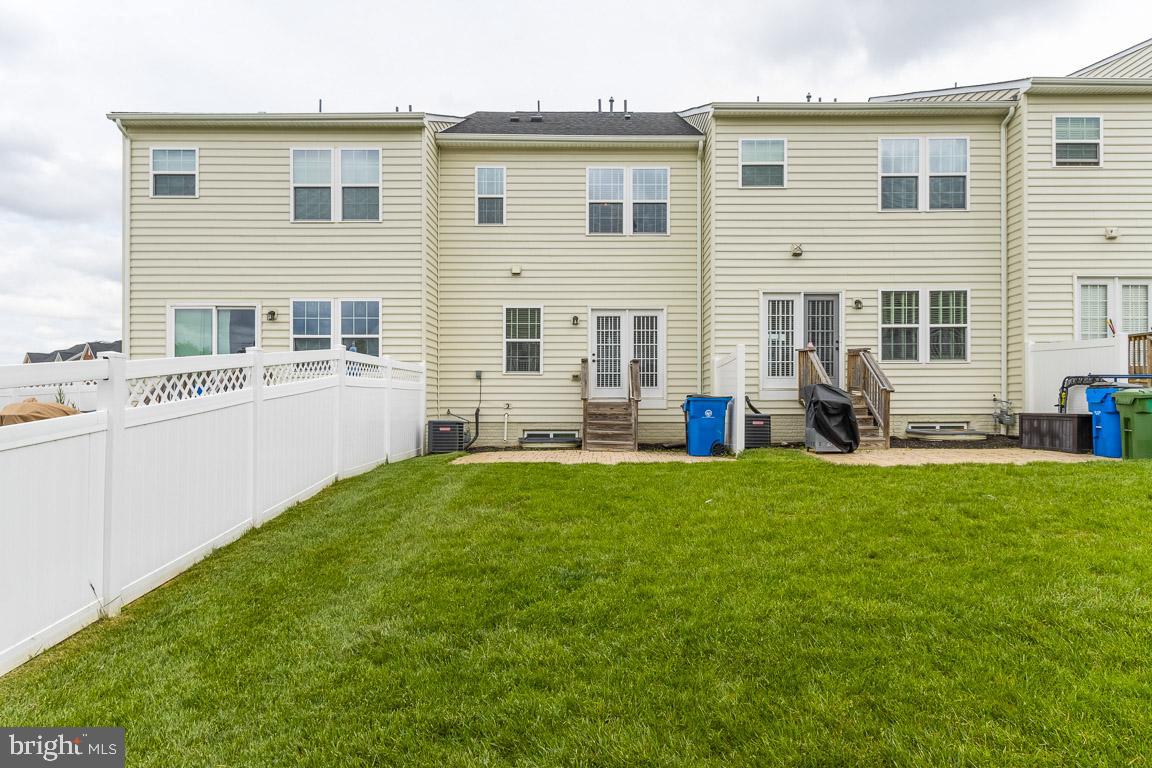 6346 Walcott LANE
