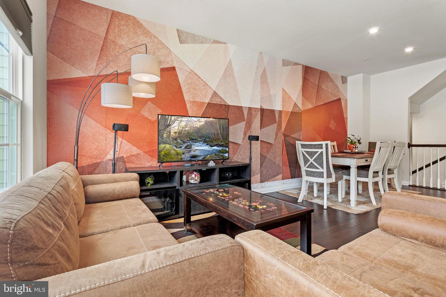 4434 Tulip LANE