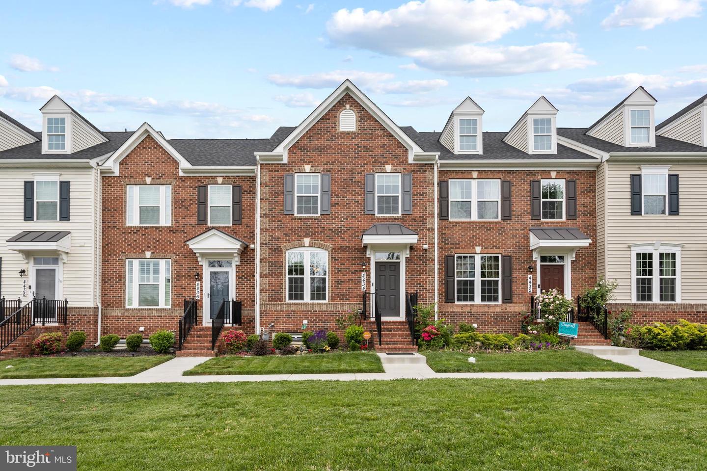 4434 Tulip LANE