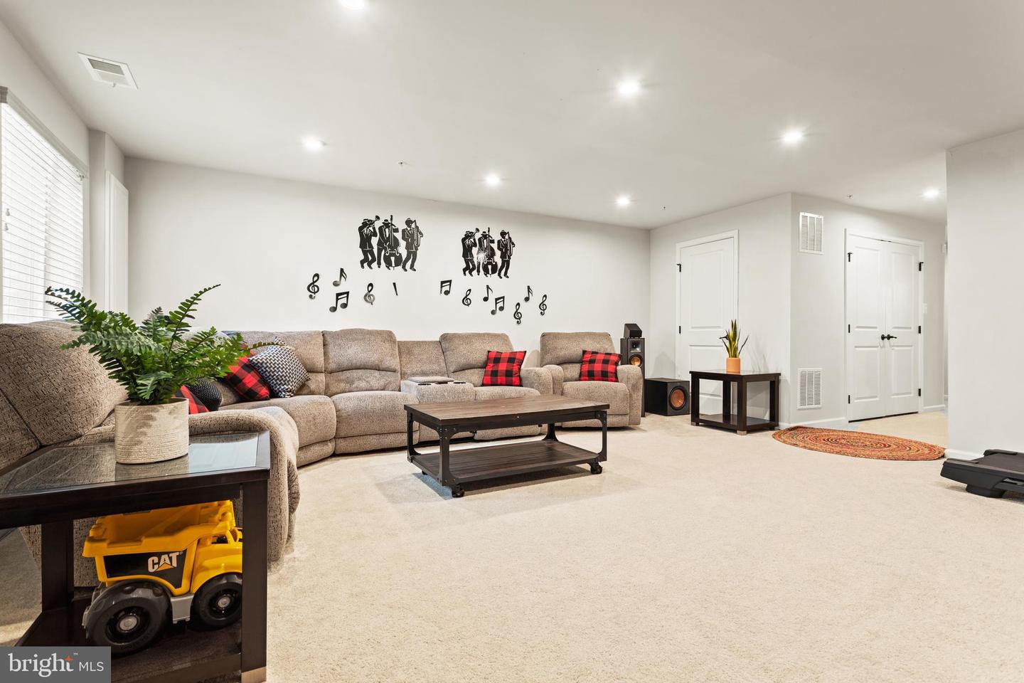 4434 Tulip LANE