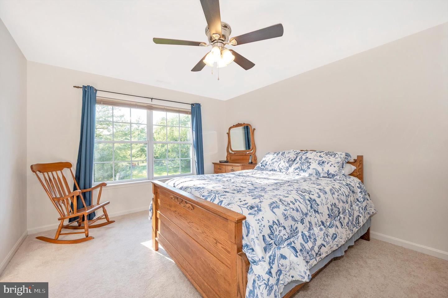 9121 Ridgefield LANE