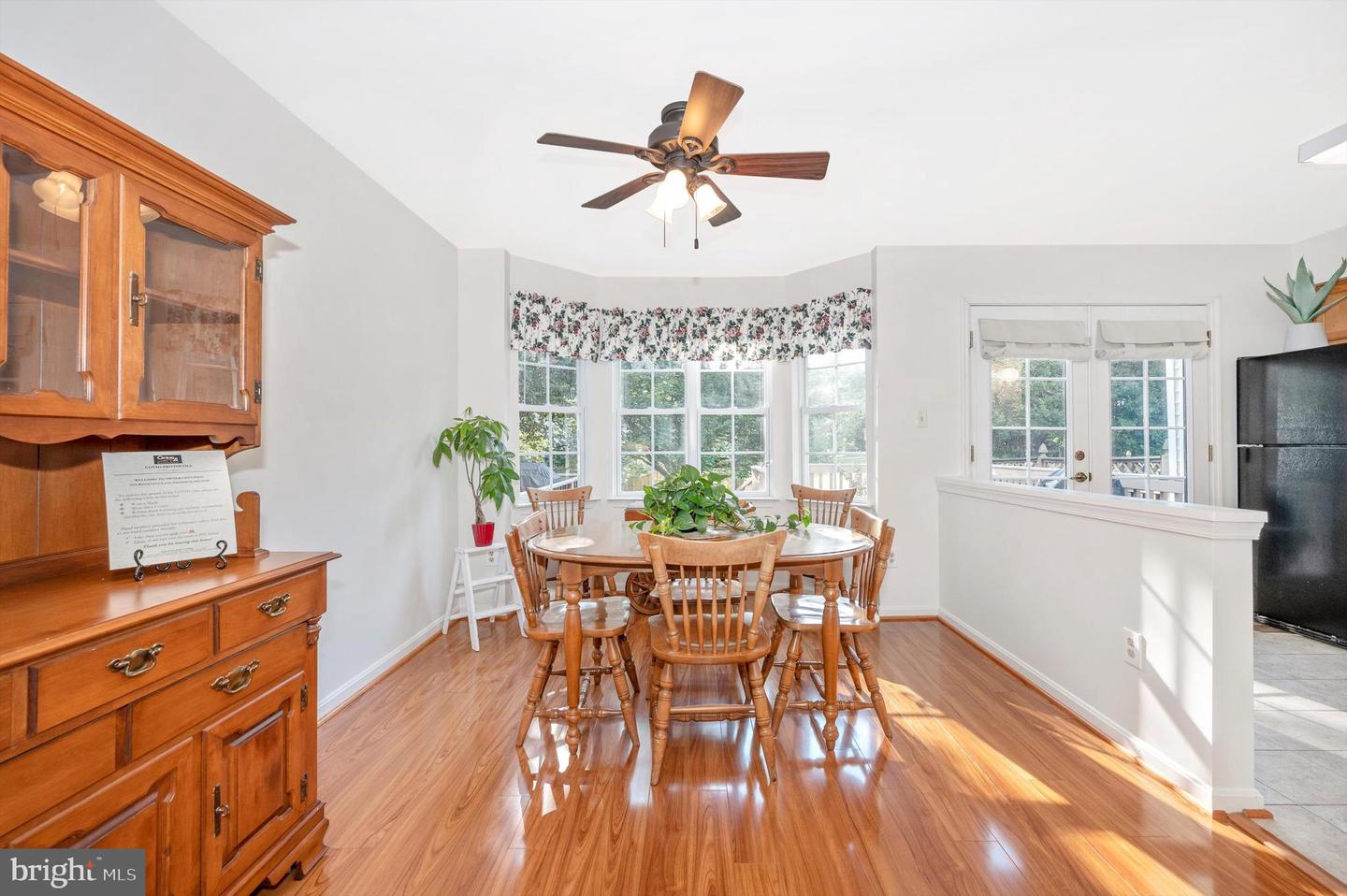 9121 Ridgefield LANE