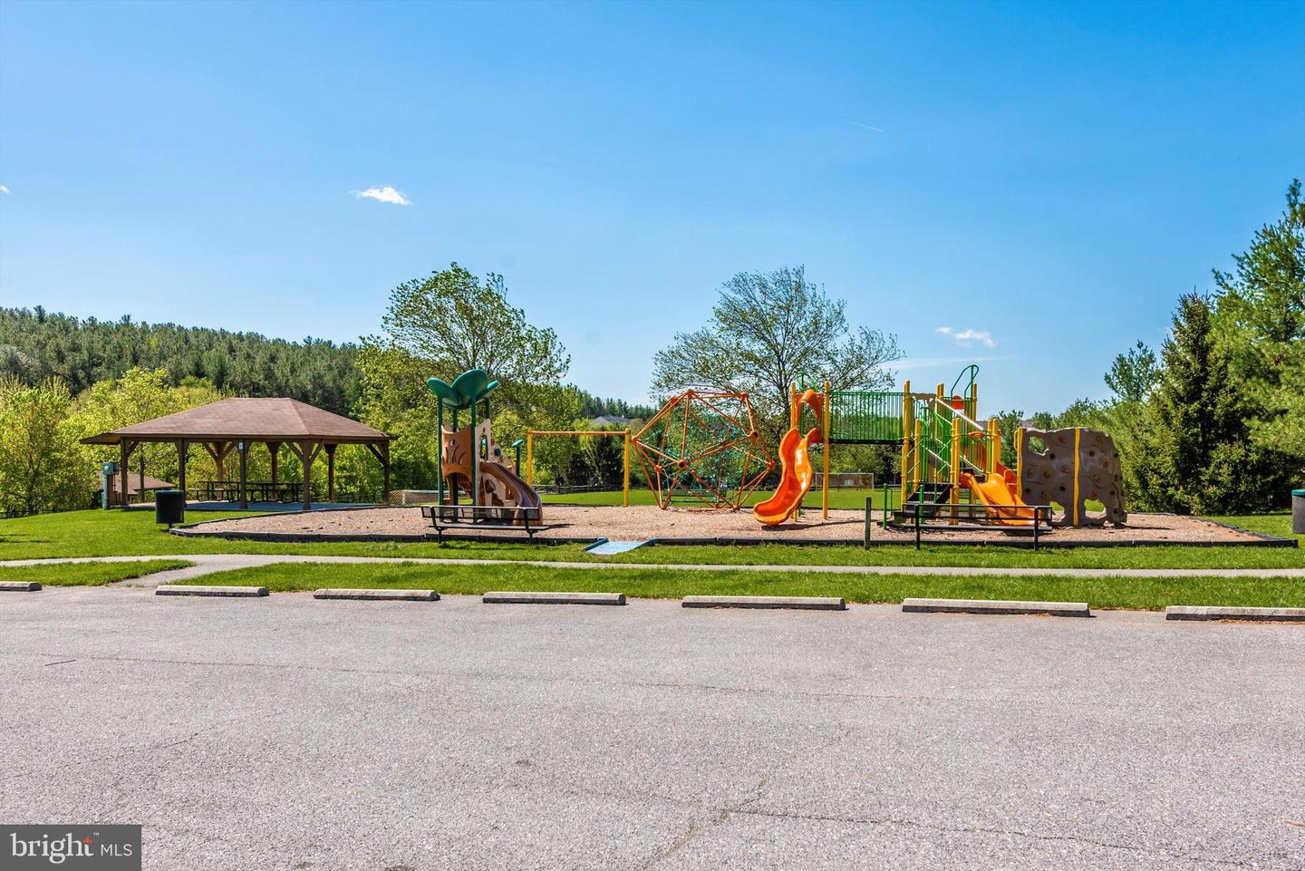 9121 Ridgefield LANE