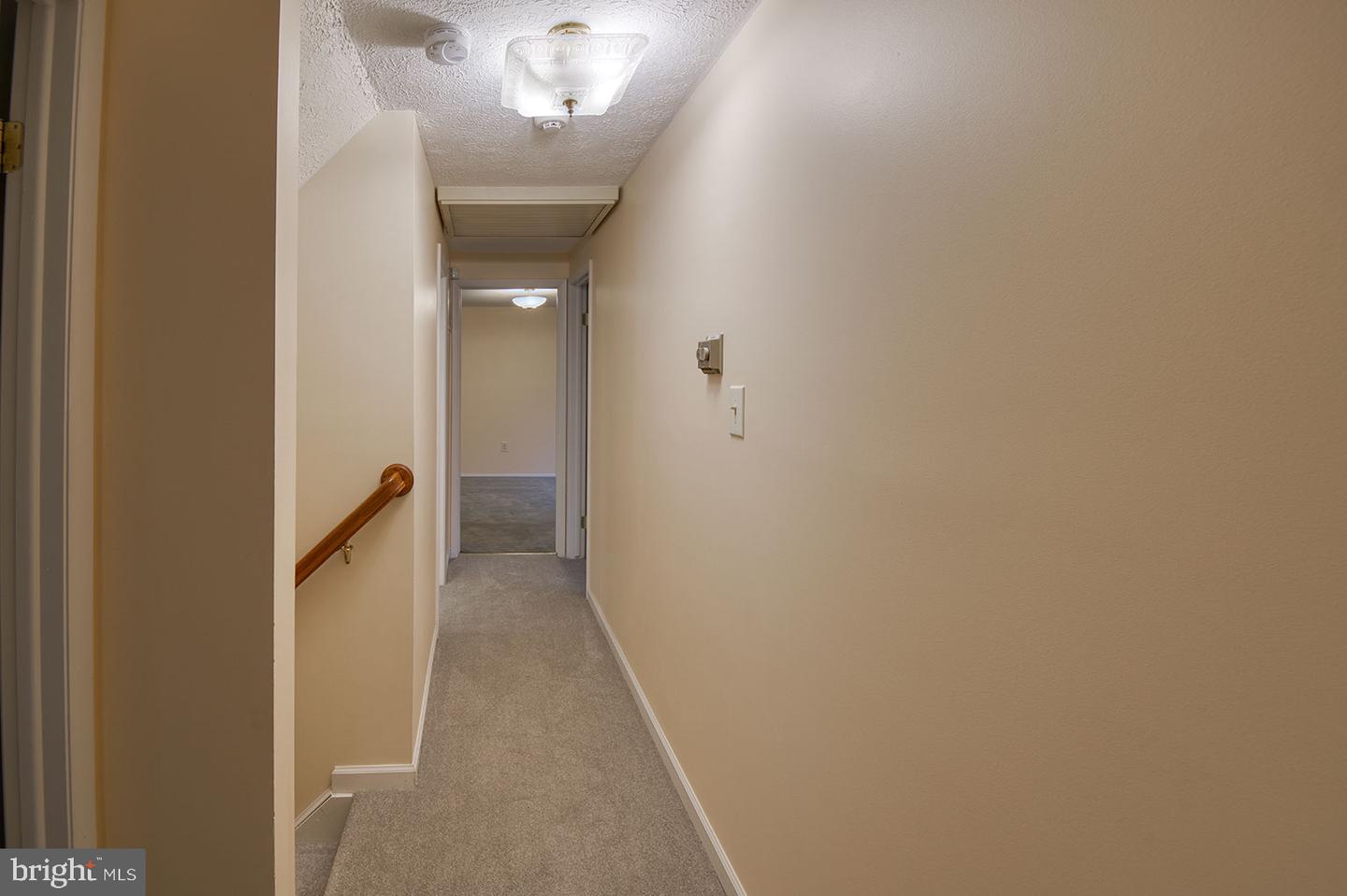 5827 Woodwinds CIRCLE