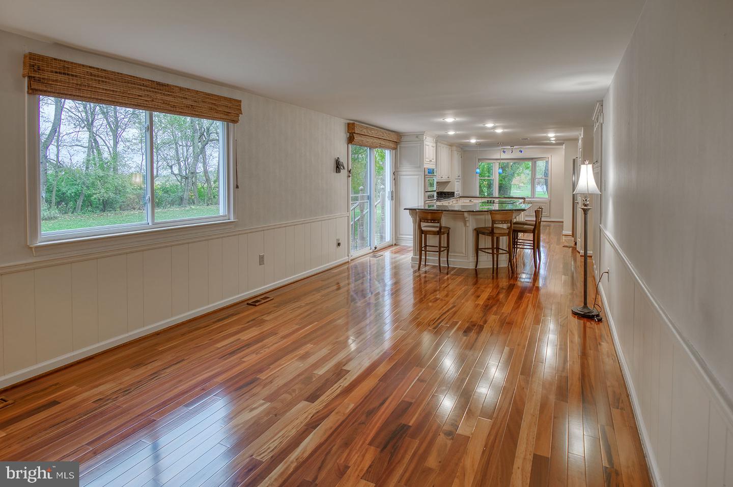 5827 Woodwinds CIRCLE
