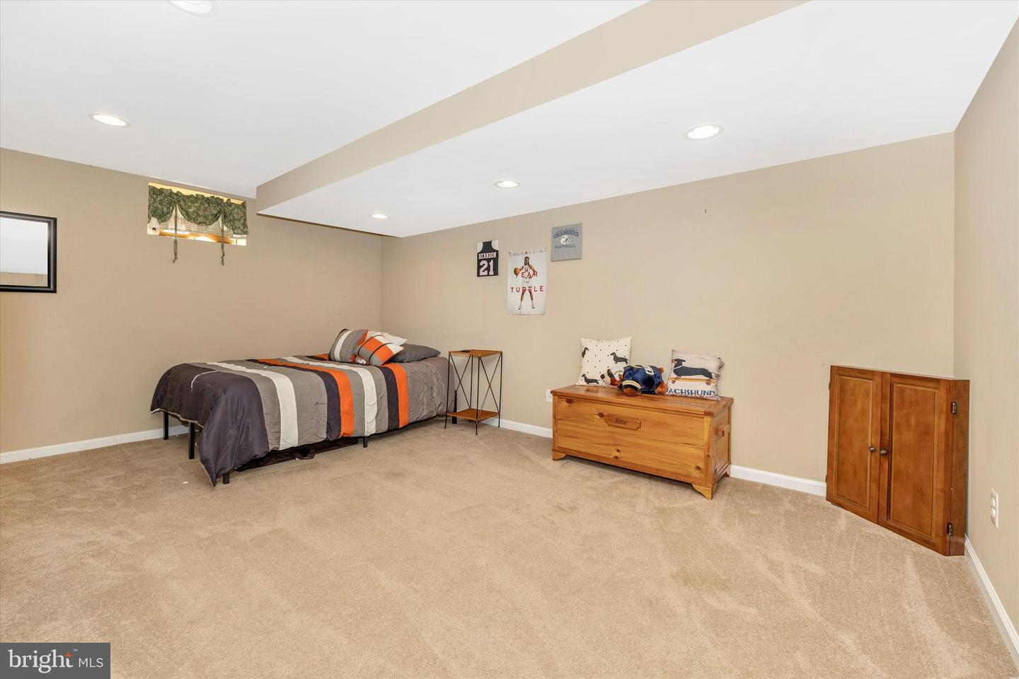 86 George Thomas DRIVE