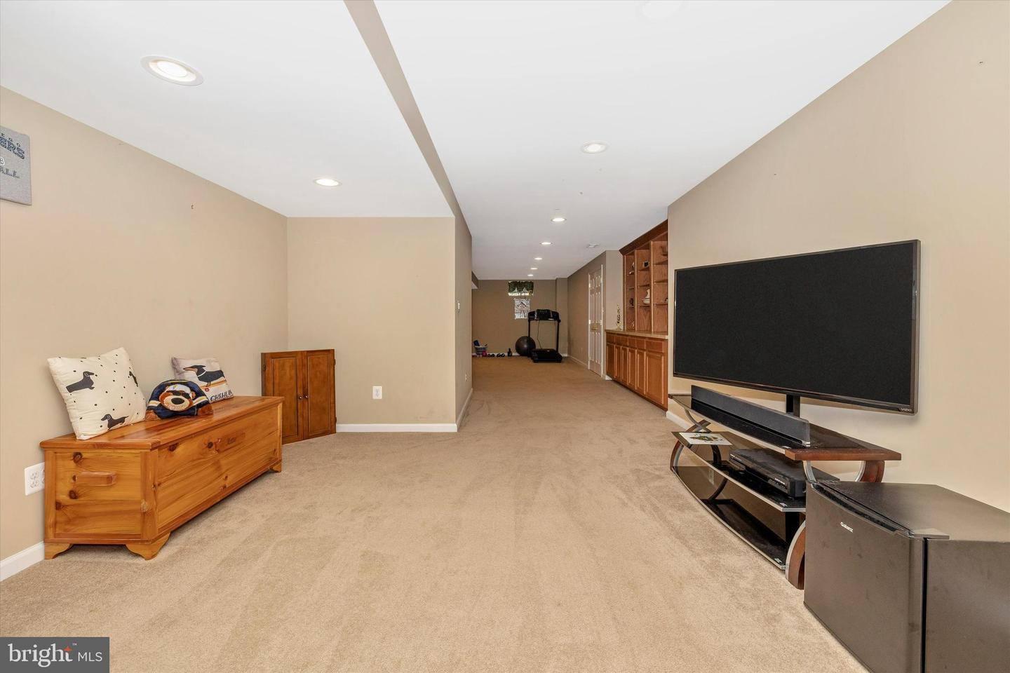 86 George Thomas DRIVE