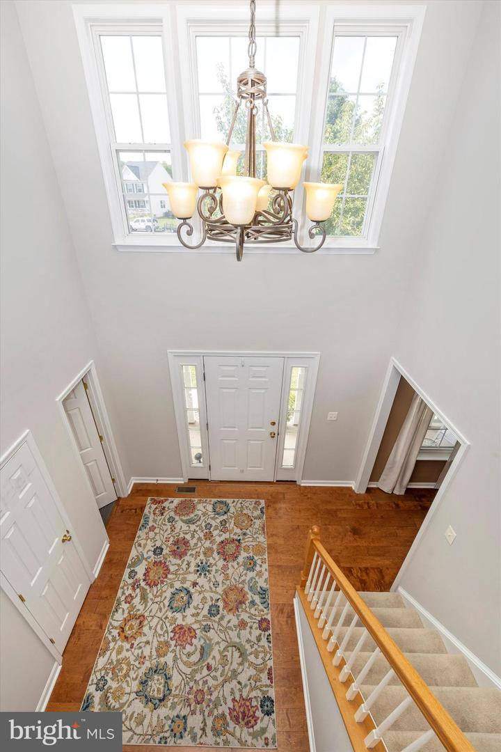 86 George Thomas DRIVE
