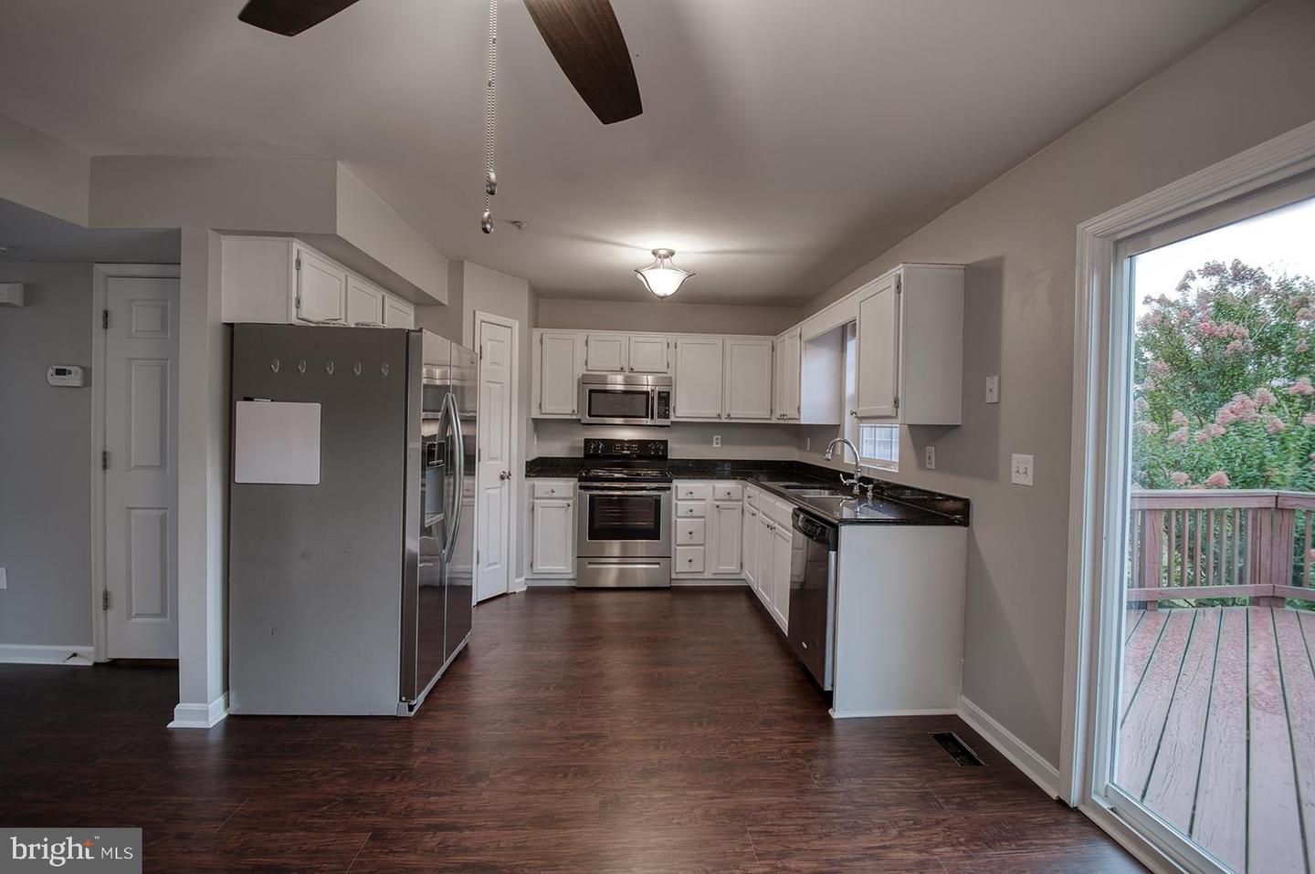 5625 Crestwood COURT