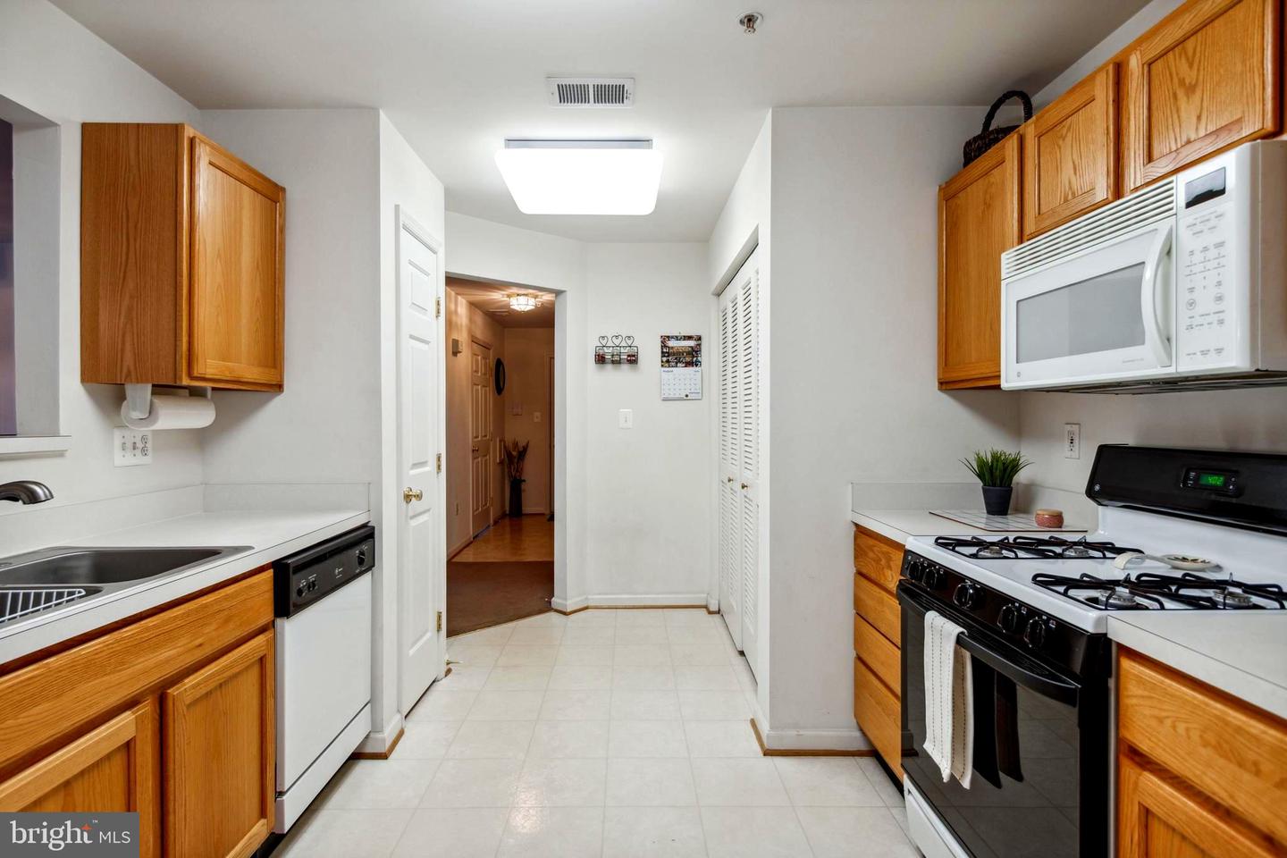 500 Marshall COURT Unit: 3D