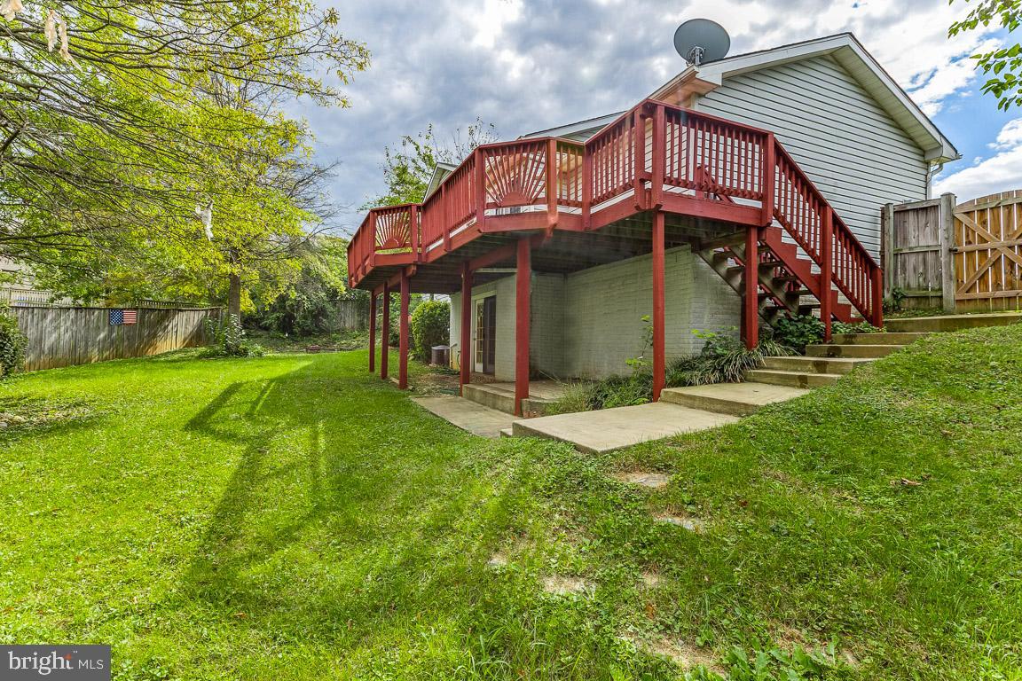 1202 Whitley COURT