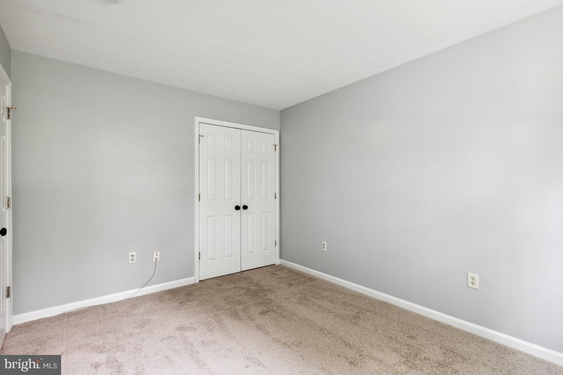 1202 Whitley COURT