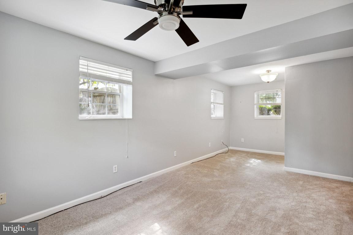 1202 Whitley COURT