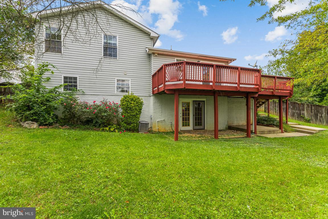 1202 Whitley COURT