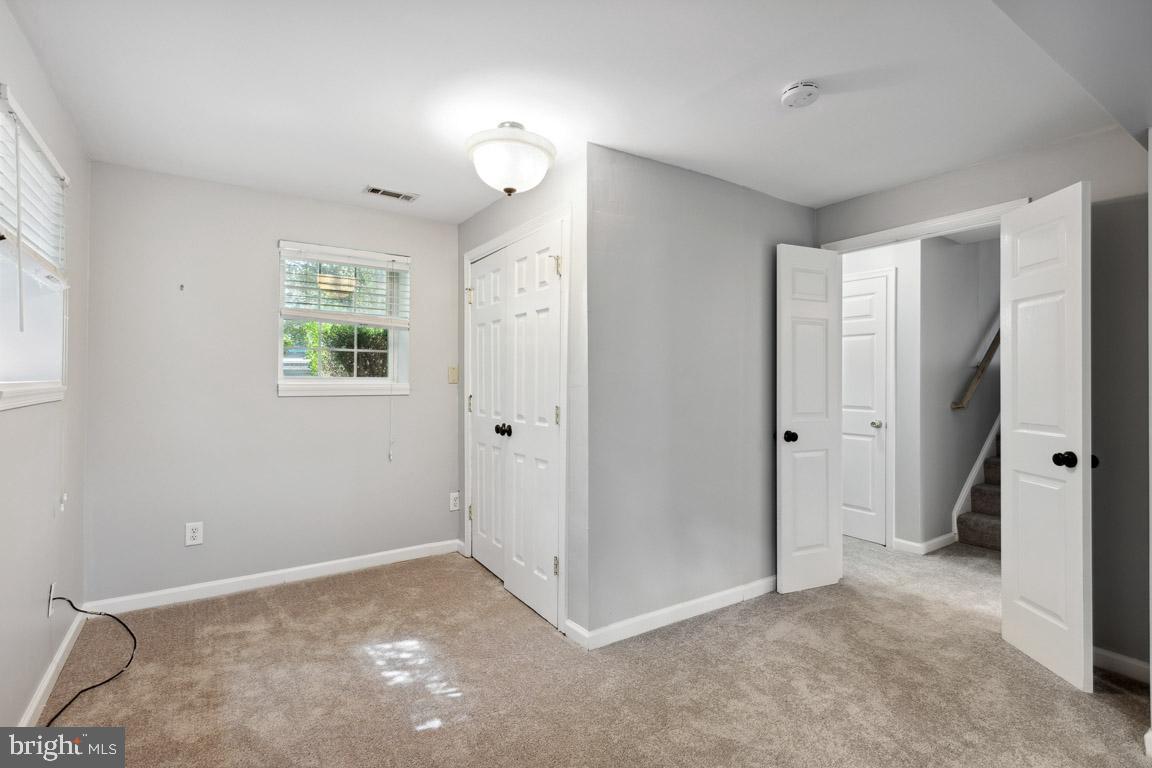 1202 Whitley COURT