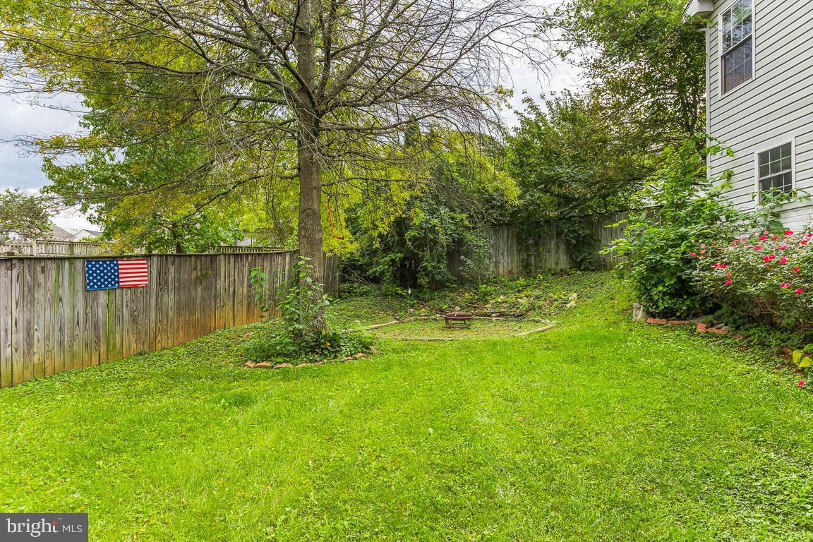 1202 Whitley COURT