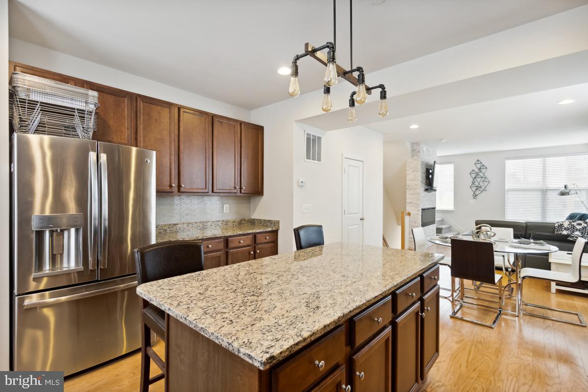 1441 Trafalgar LANE