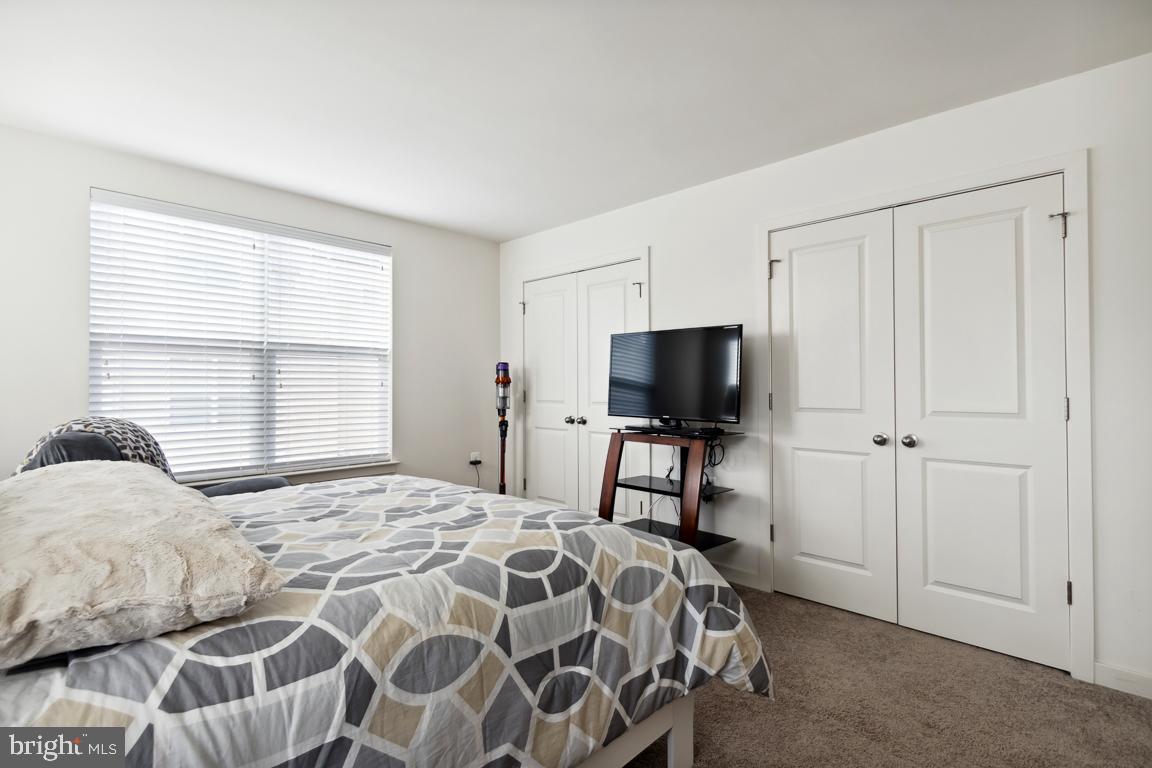 1441 Trafalgar LANE