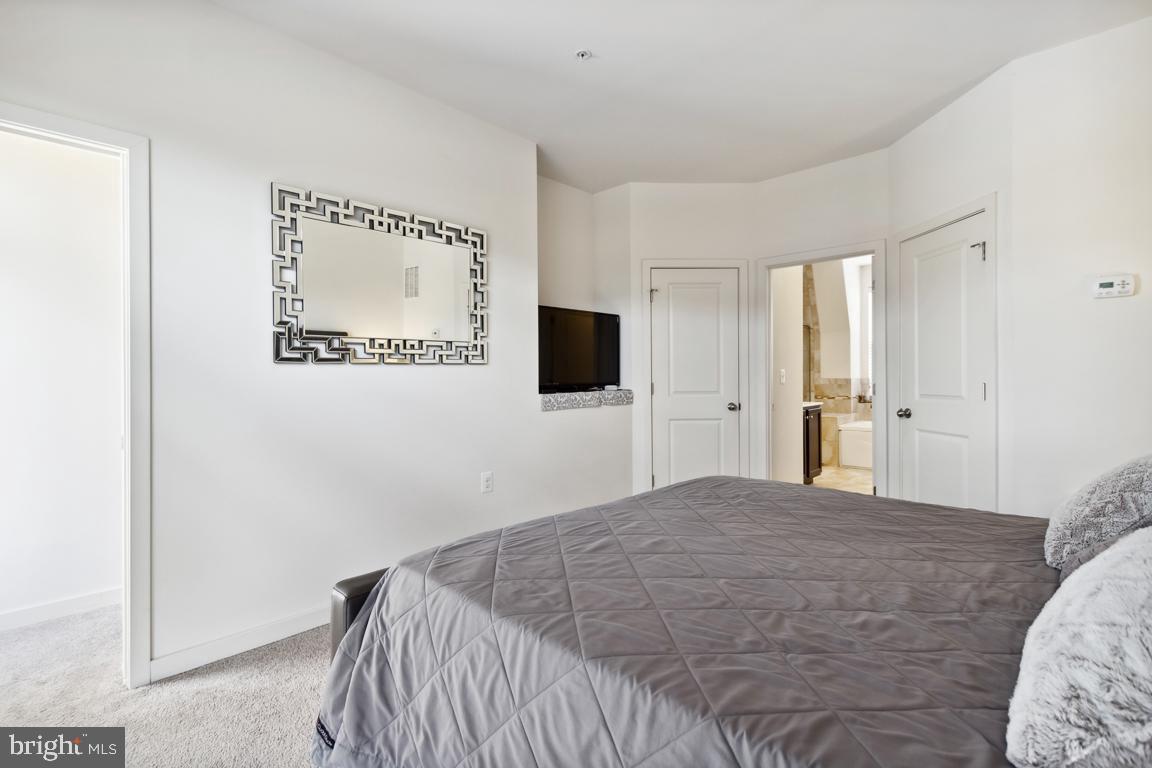 1441 Trafalgar LANE