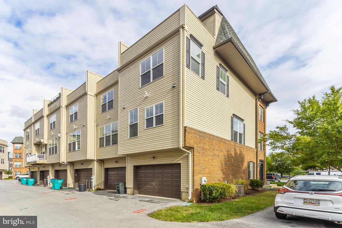1441 Trafalgar LANE