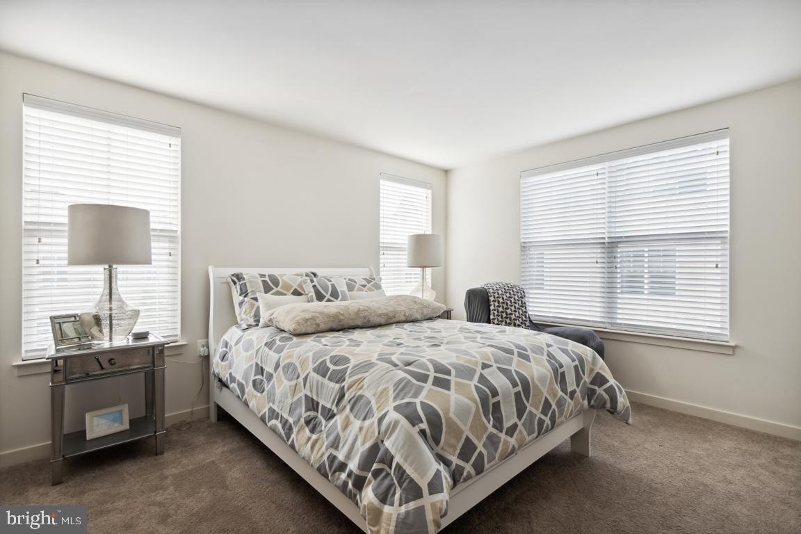 1441 Trafalgar LANE