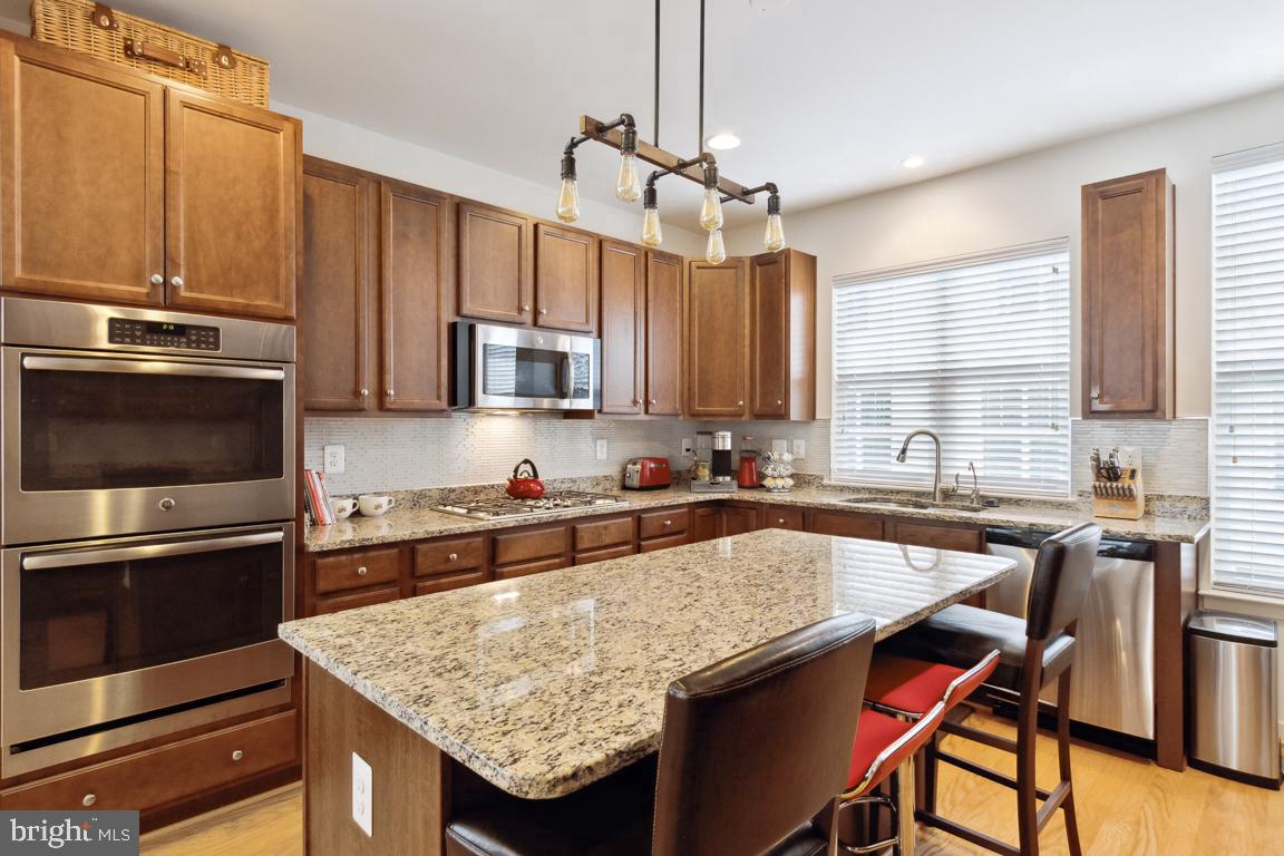 1441 Trafalgar LANE