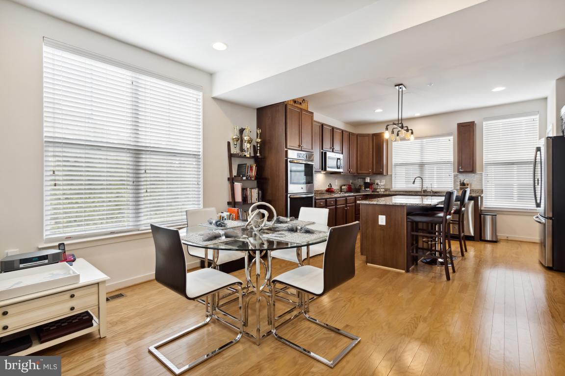 1441 Trafalgar LANE