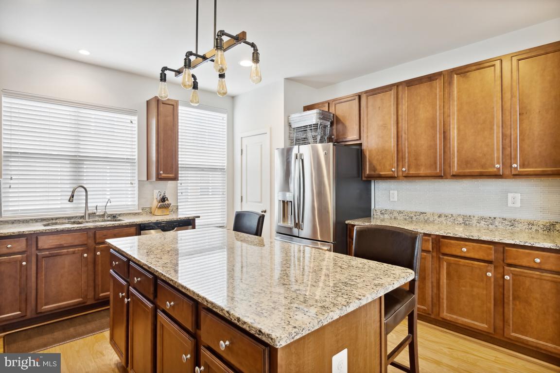 1441 Trafalgar LANE