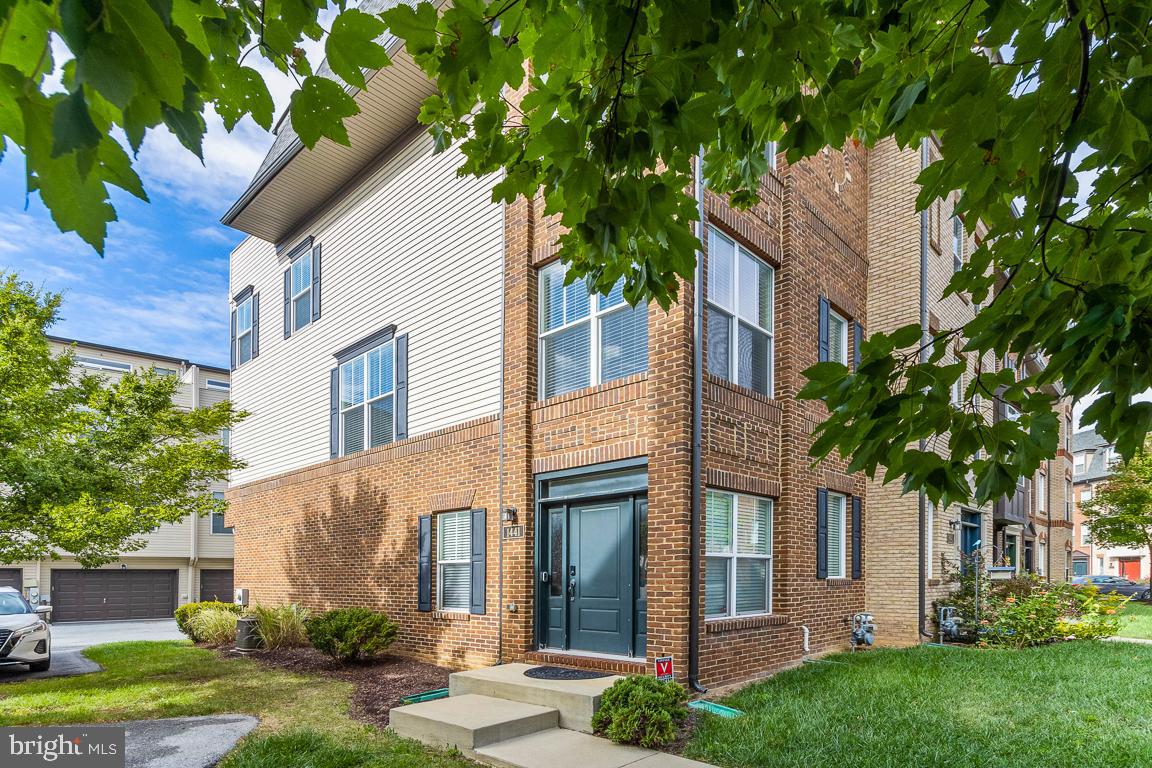 1441 Trafalgar LANE