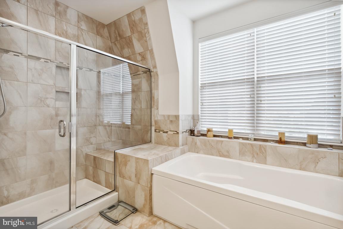 1441 Trafalgar LANE