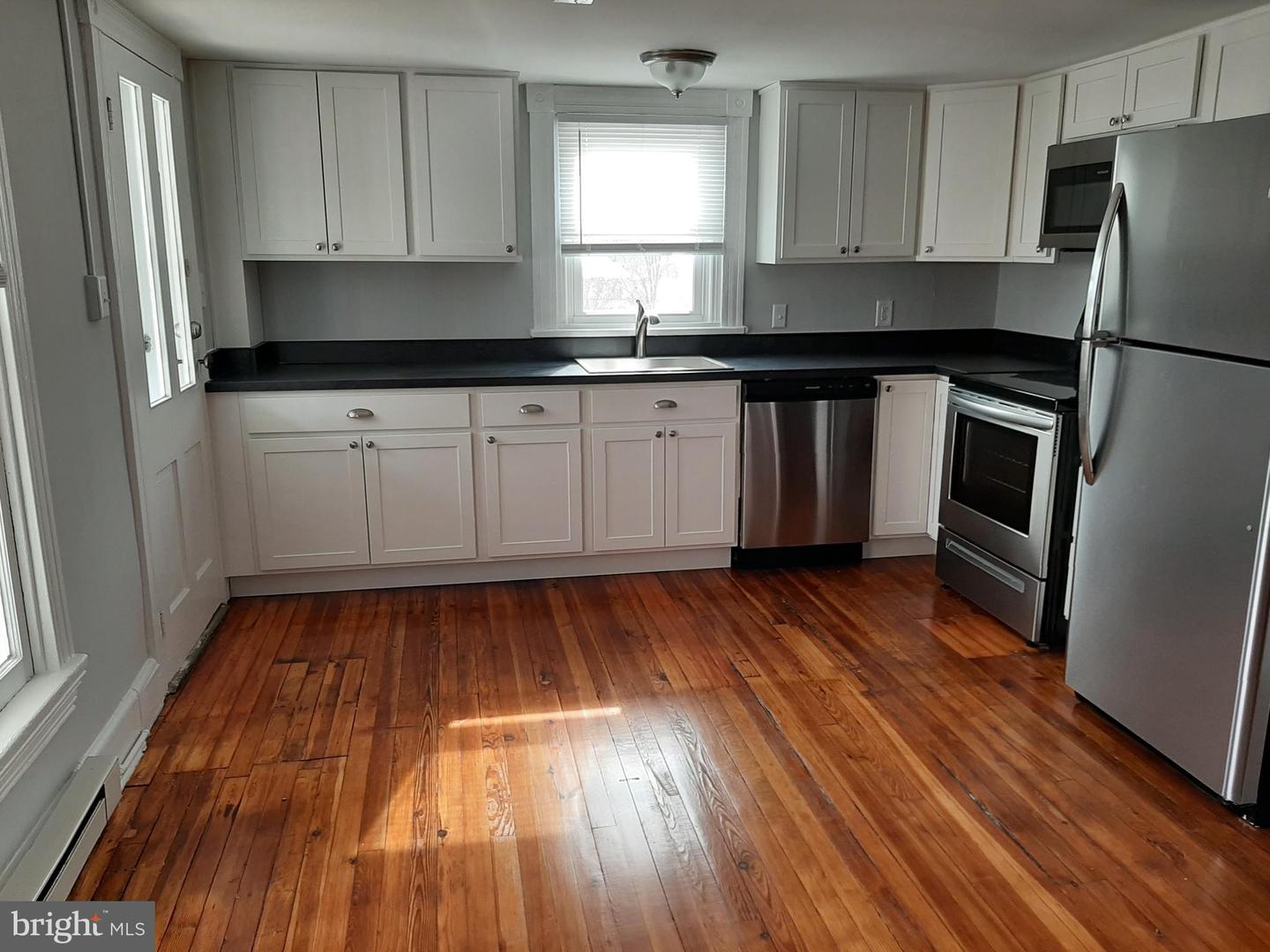 348 East 3rd St St Unit: #2