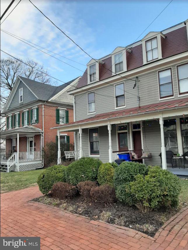 348 East 3rd St St Unit: #2