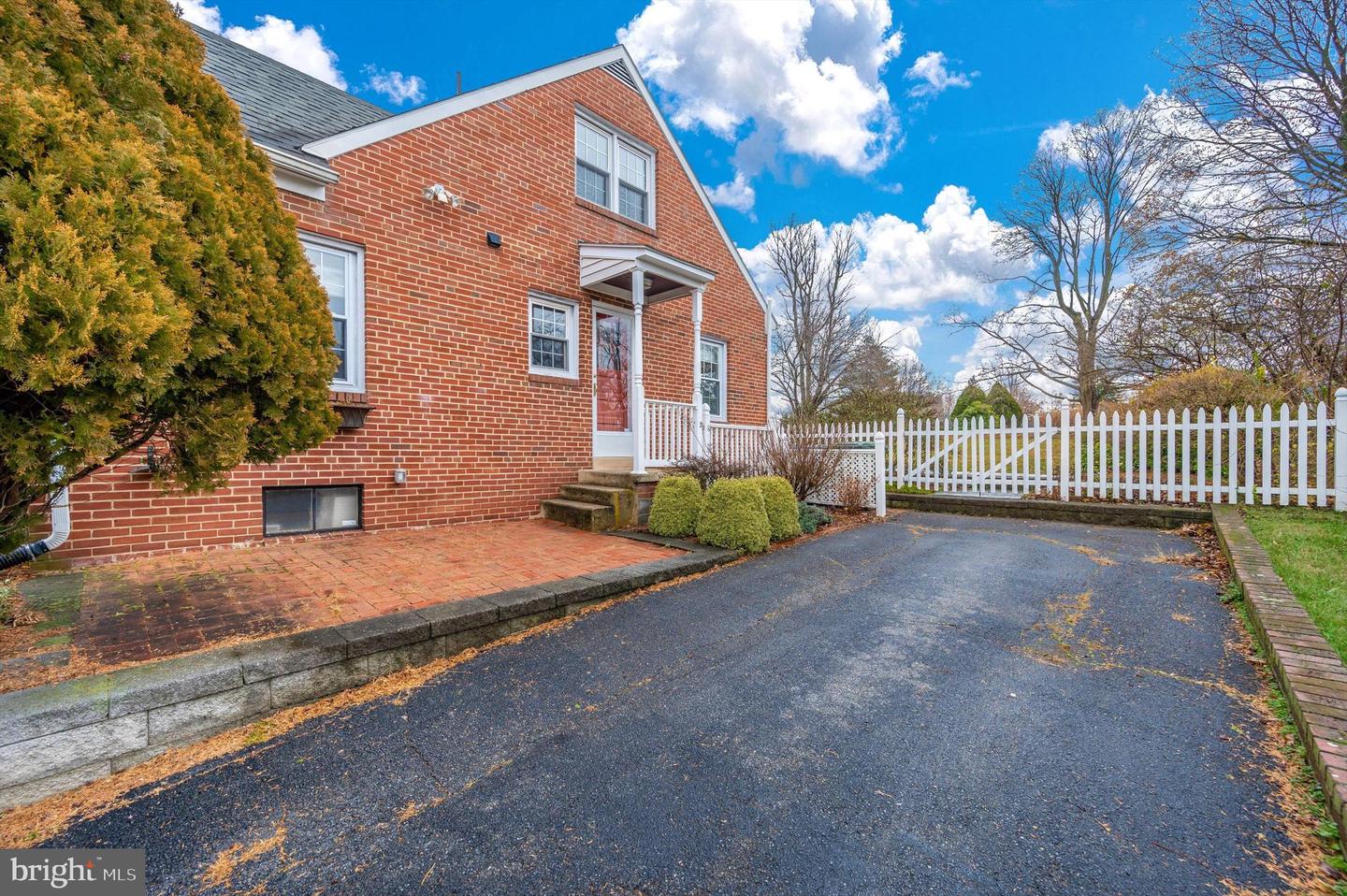 524 Grant PLACE