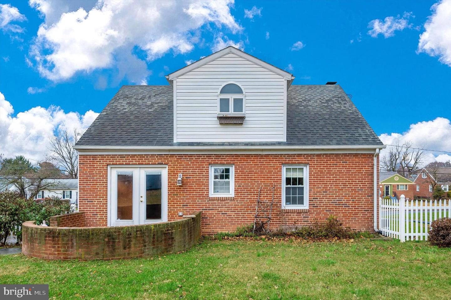 524 Grant PLACE