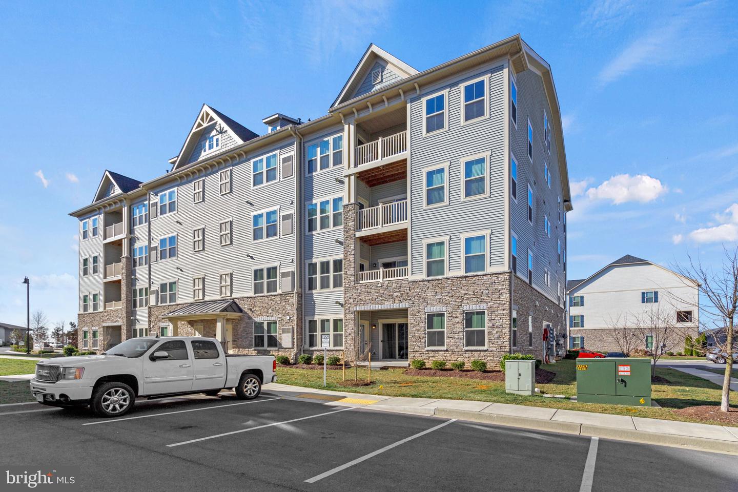 5810 Burin STREET Unit: 102