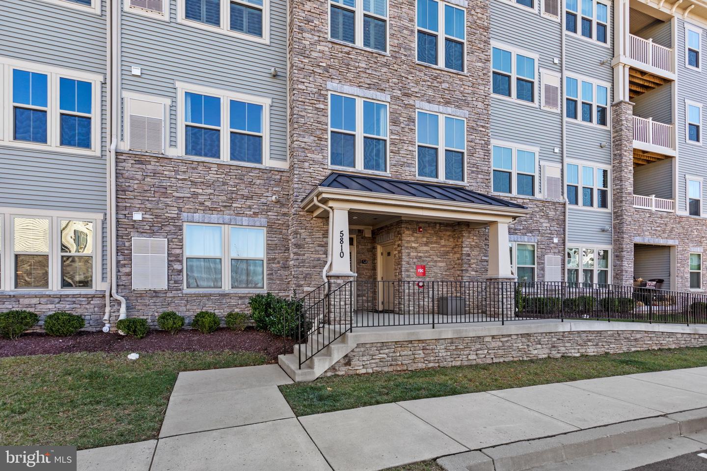 5810 Burin STREET Unit: 102