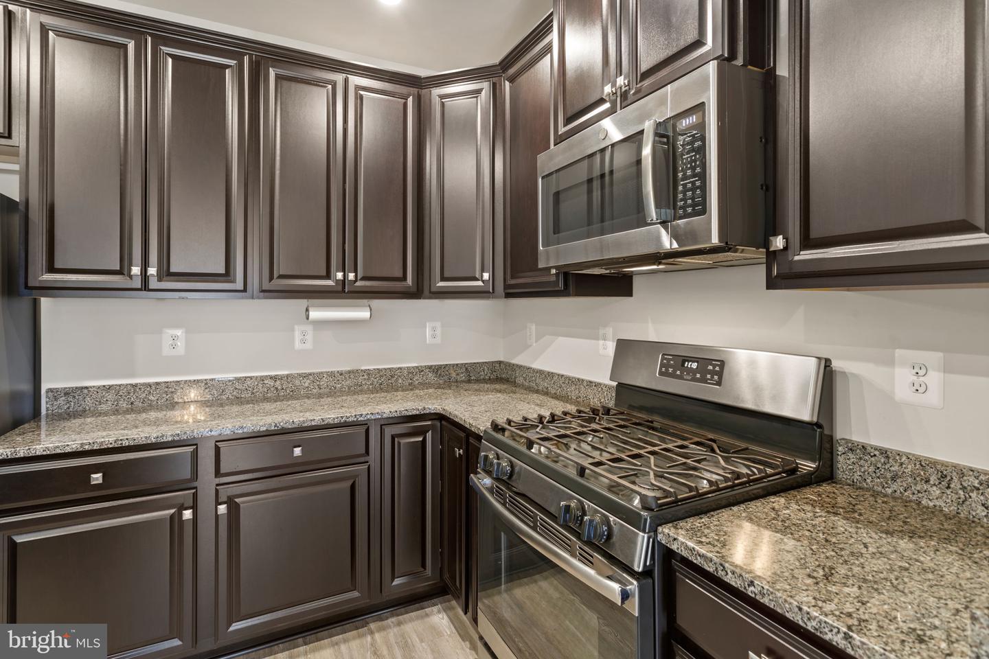 5810 Burin STREET Unit: 102