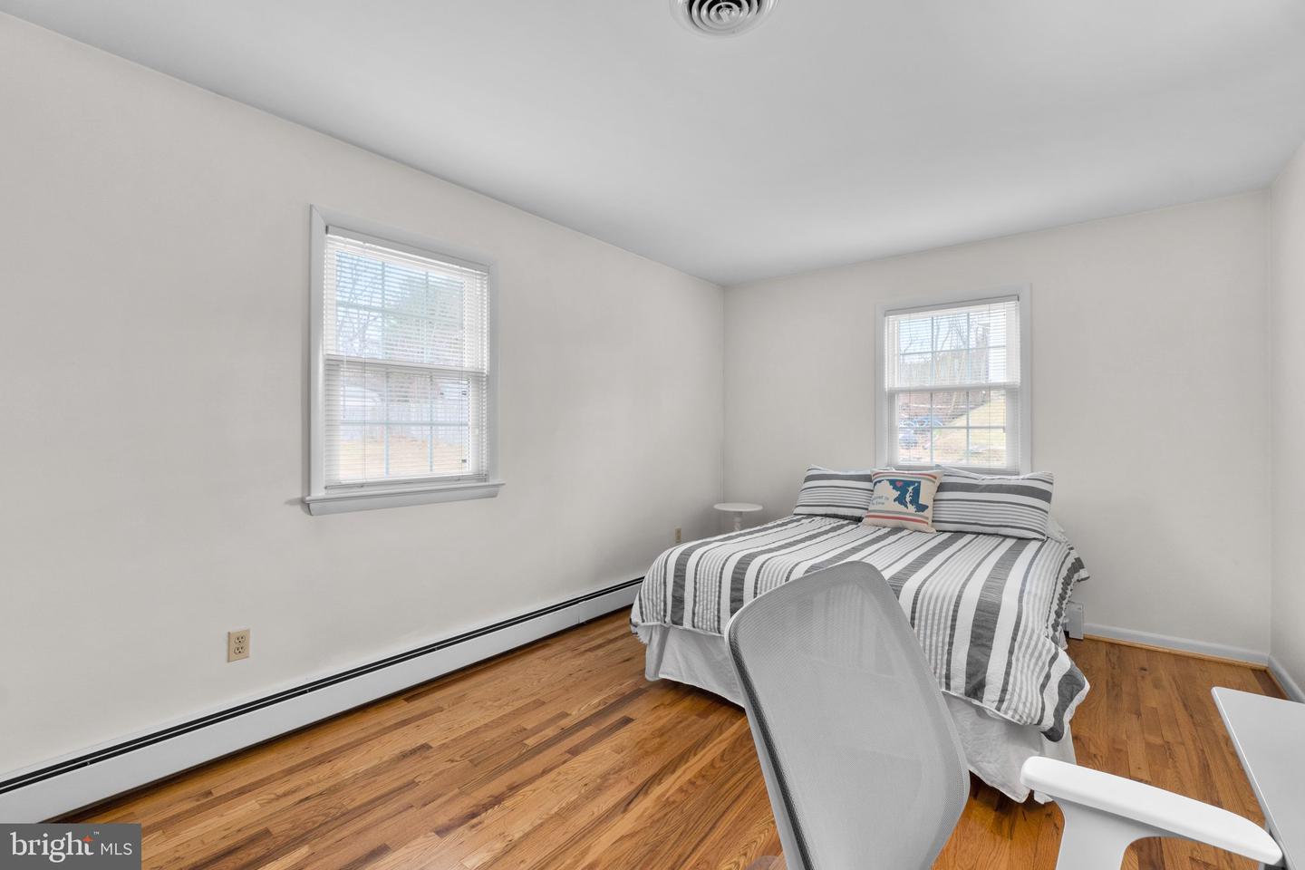 3915 Sugarloaf DRIVE