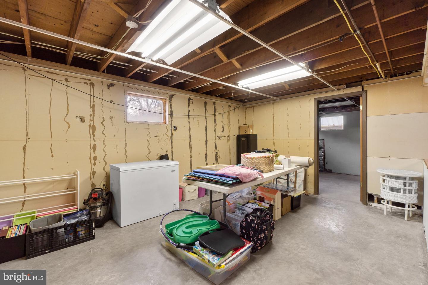 3915 Sugarloaf DRIVE